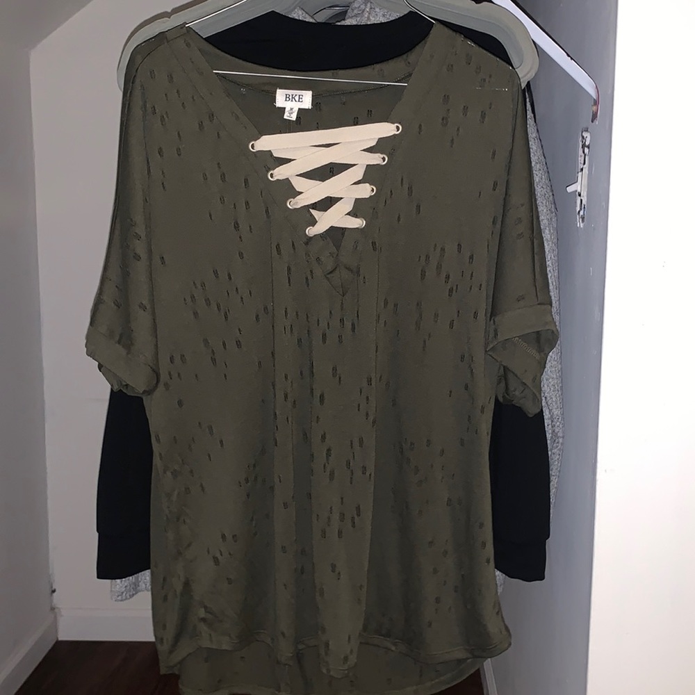 Shirt sleeve sheer top